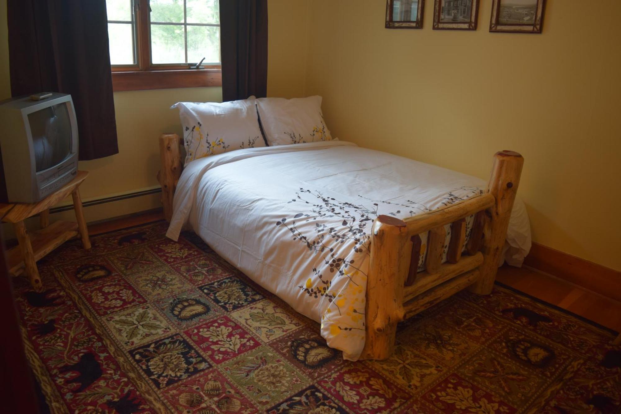 The Long View Lodge Long Lake Room photo