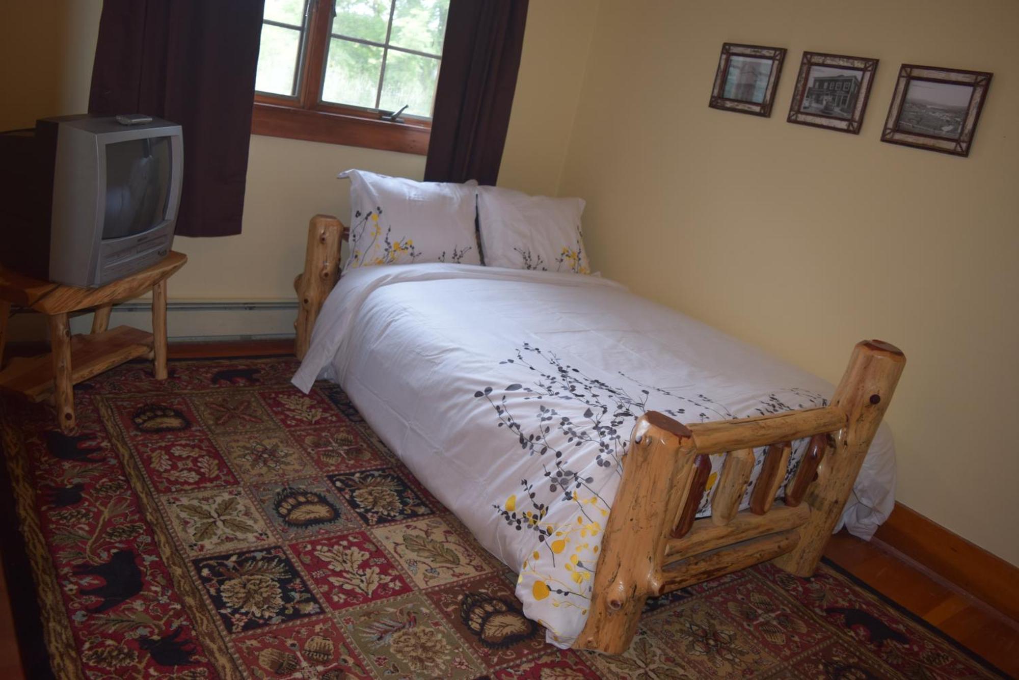 The Long View Lodge Long Lake Room photo